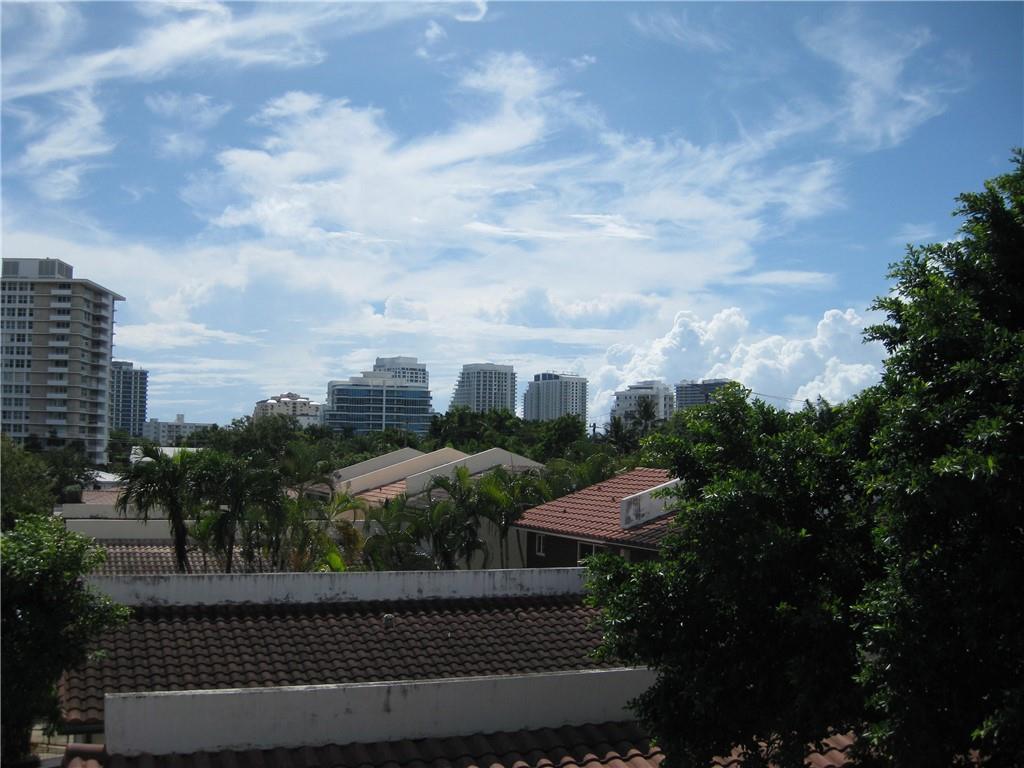 Colonial Manor East - Residential