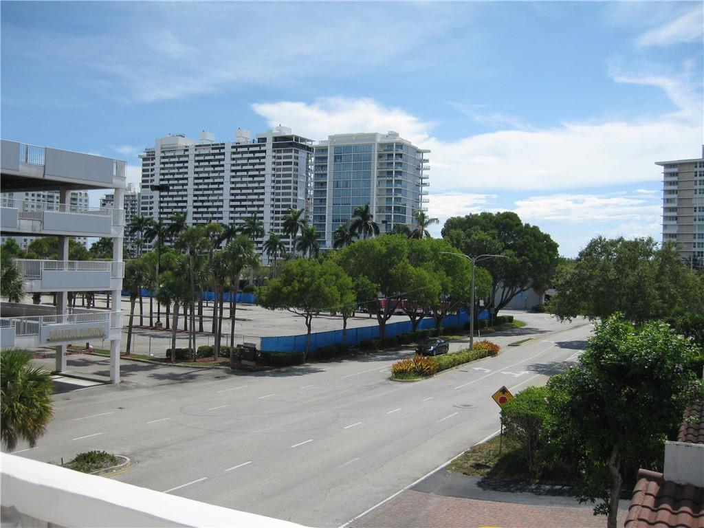 Colonial Manor East - Residential