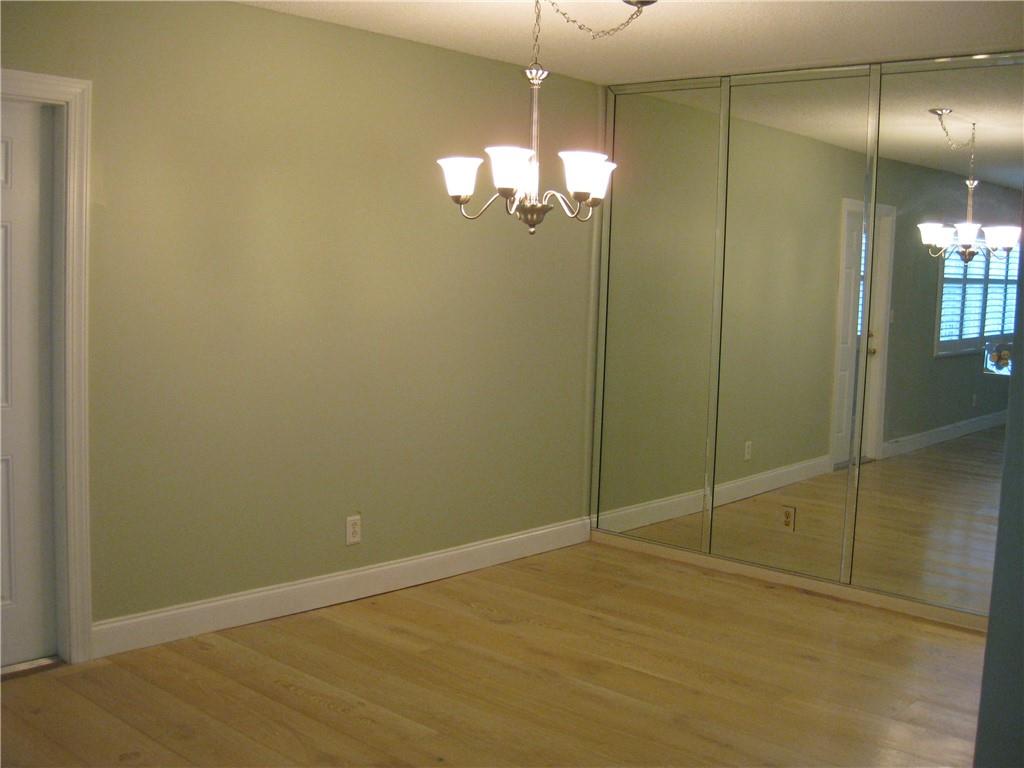 Colonial Manor East - Residential