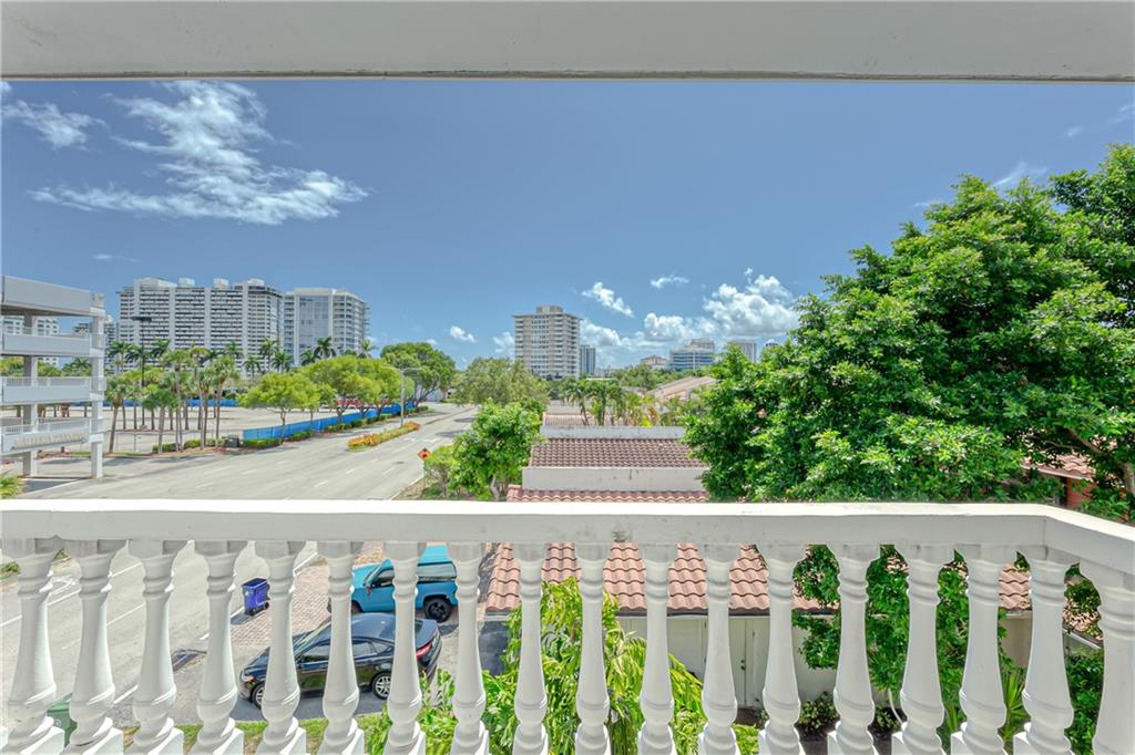 Colonial Manor East - Residential