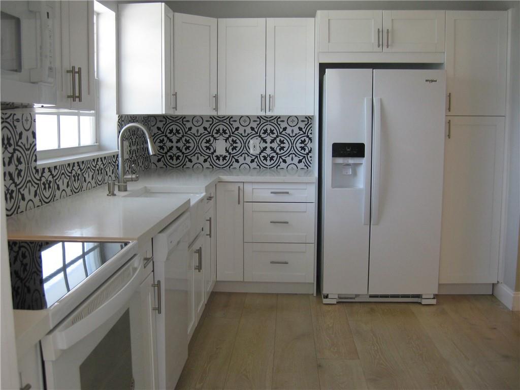 Colonial Manor East - Residential