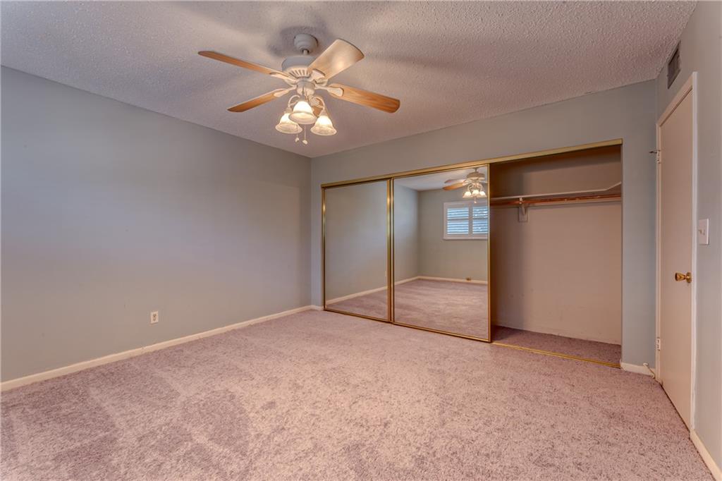 Colonial Manor East - Residential
