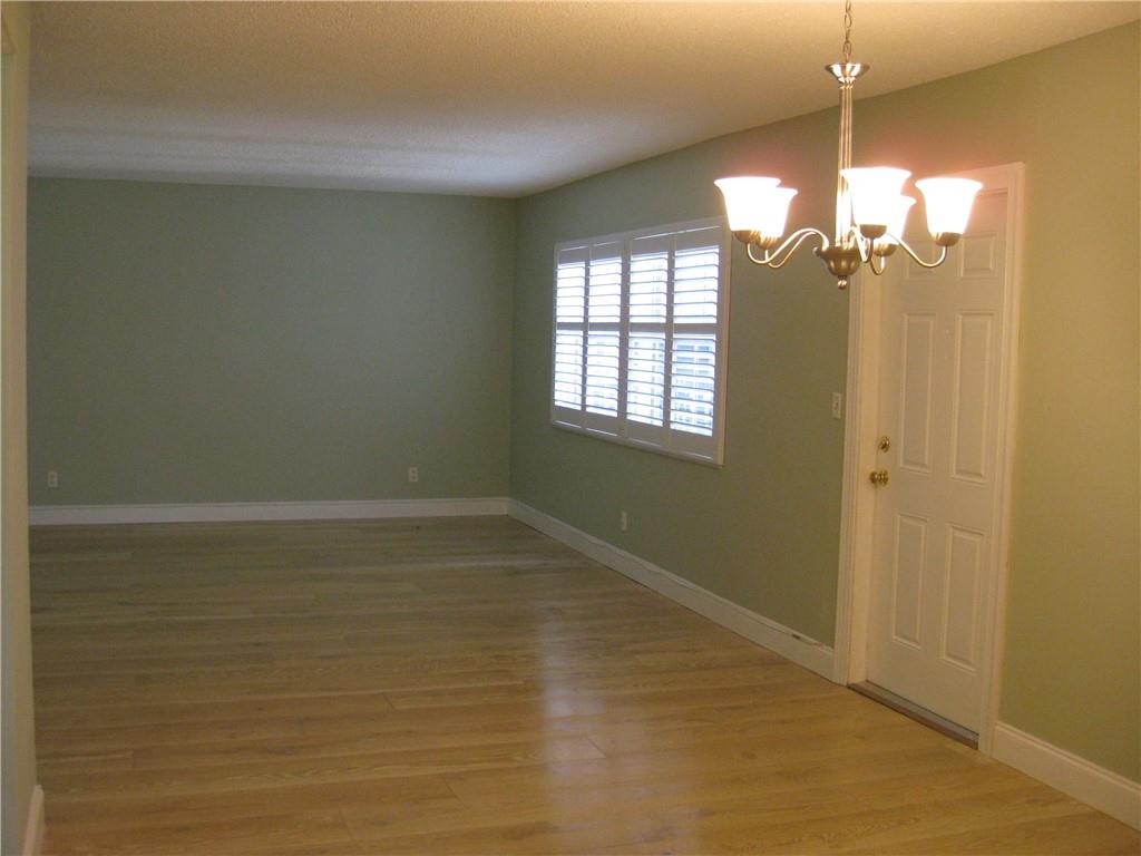 Colonial Manor East - Residential