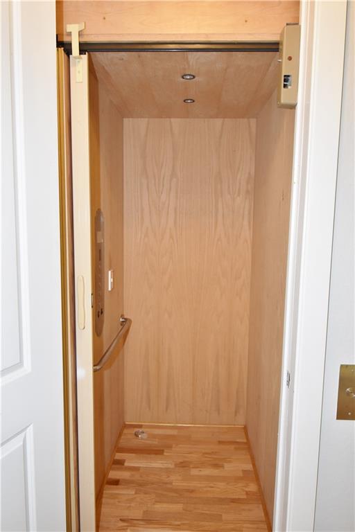 Nurmi Isles Island 4 24-4 - Residential Lease