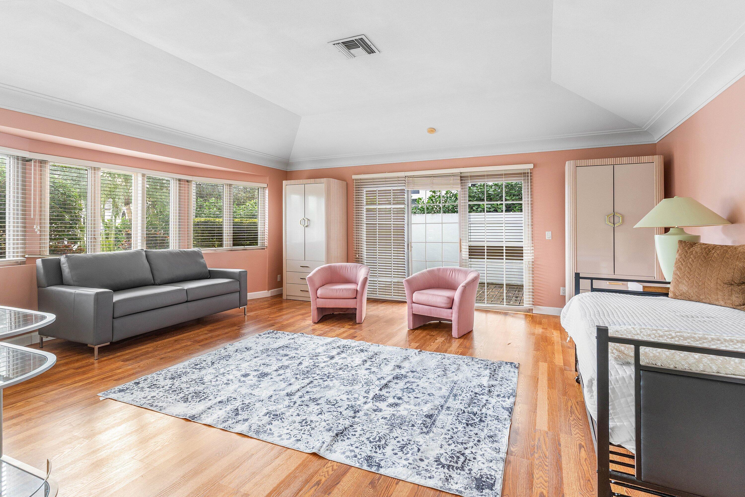 ROYAL PALM YACHT & COUNTR - Residential Lease