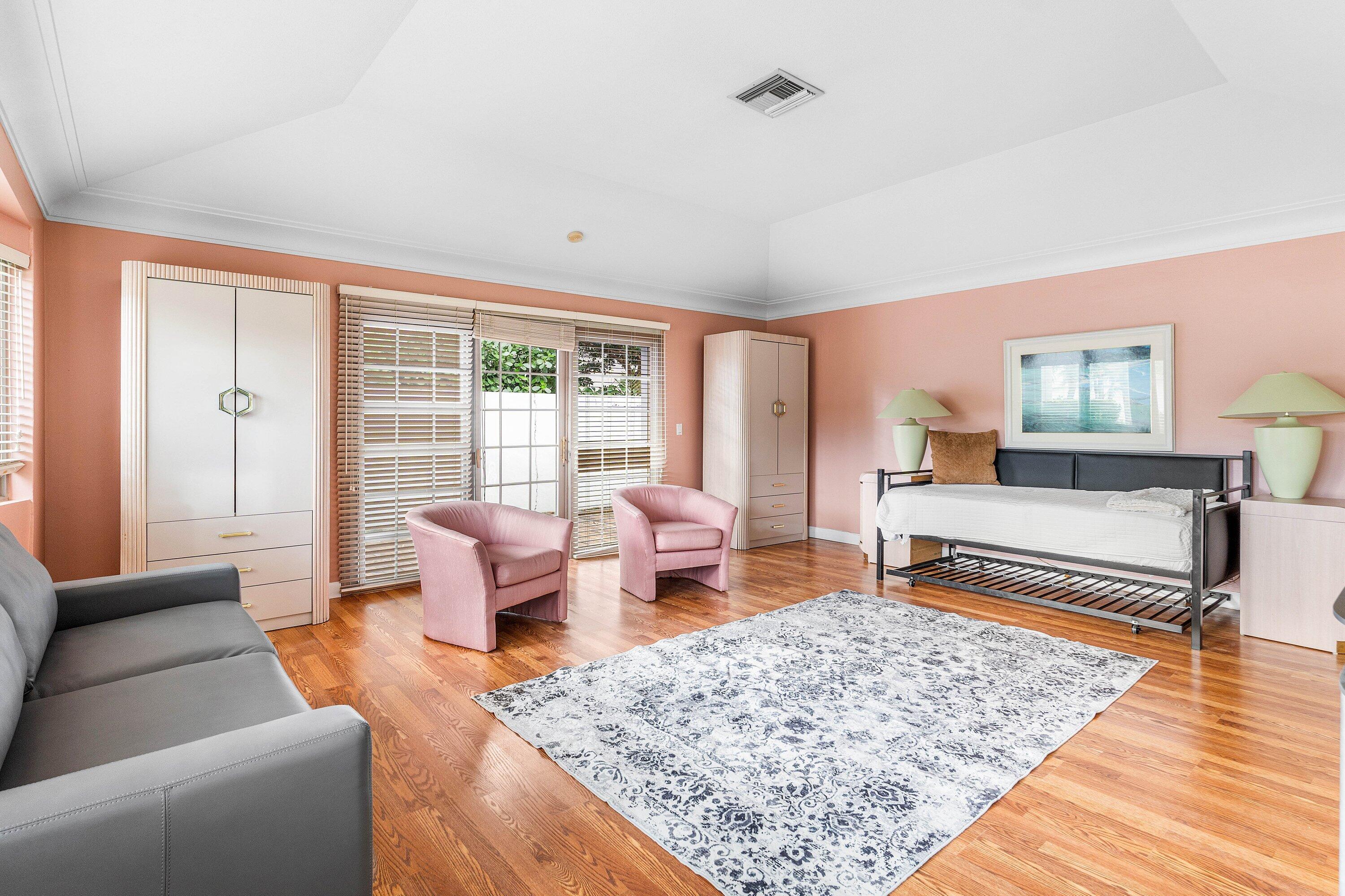 ROYAL PALM YACHT & COUNTR - Residential Lease