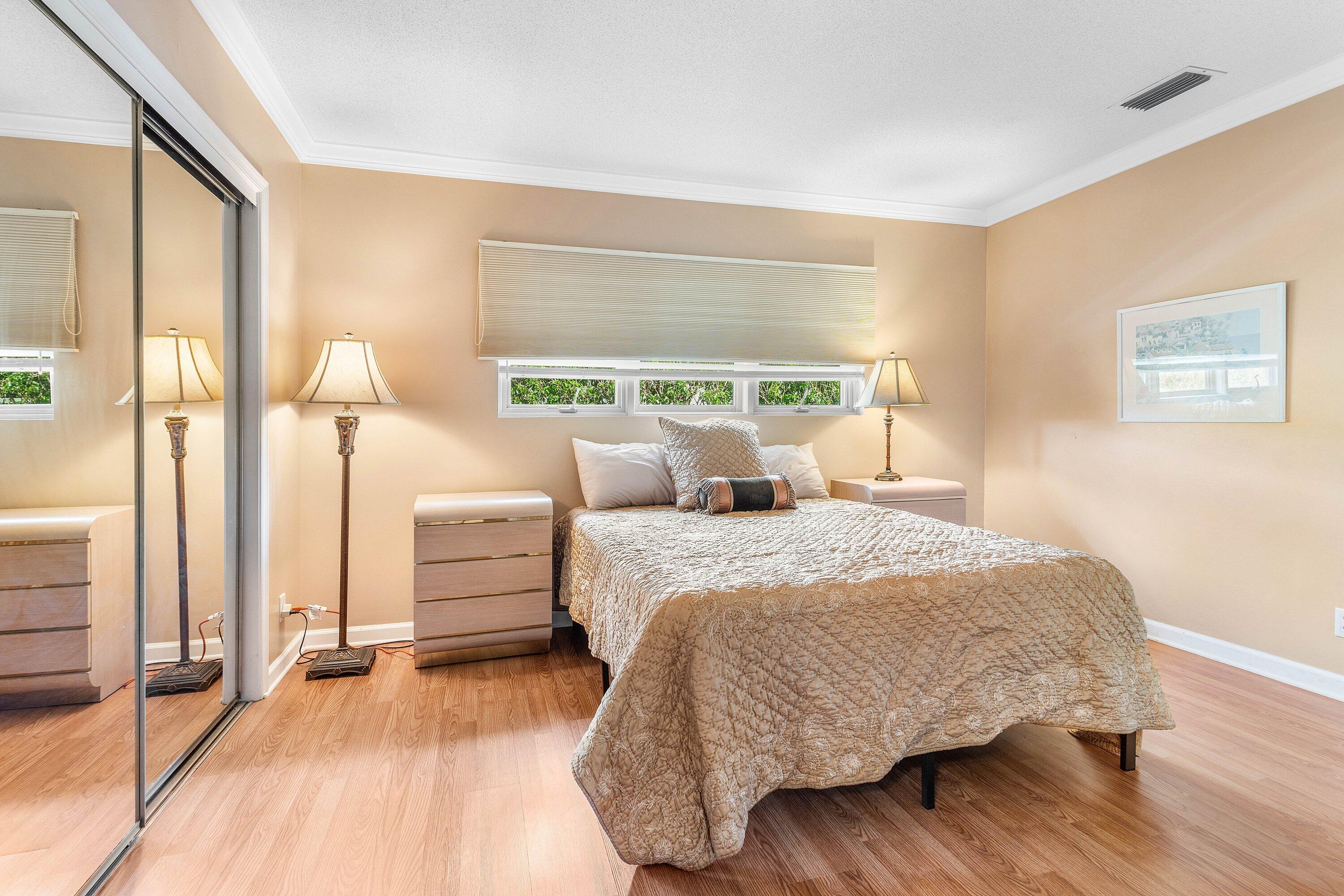 ROYAL PALM YACHT & COUNTR - Residential Lease