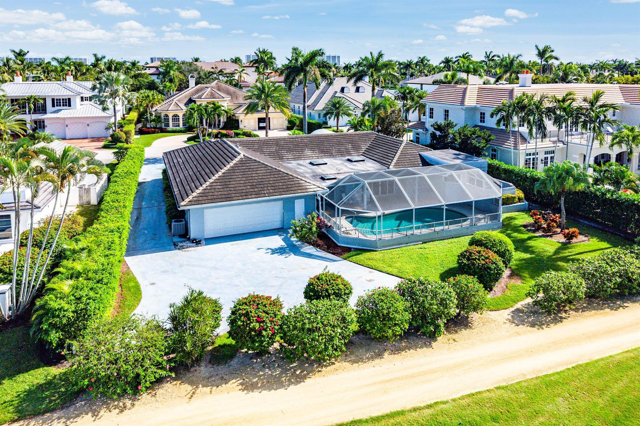 ROYAL PALM YACHT & COUNTR - Residential Lease