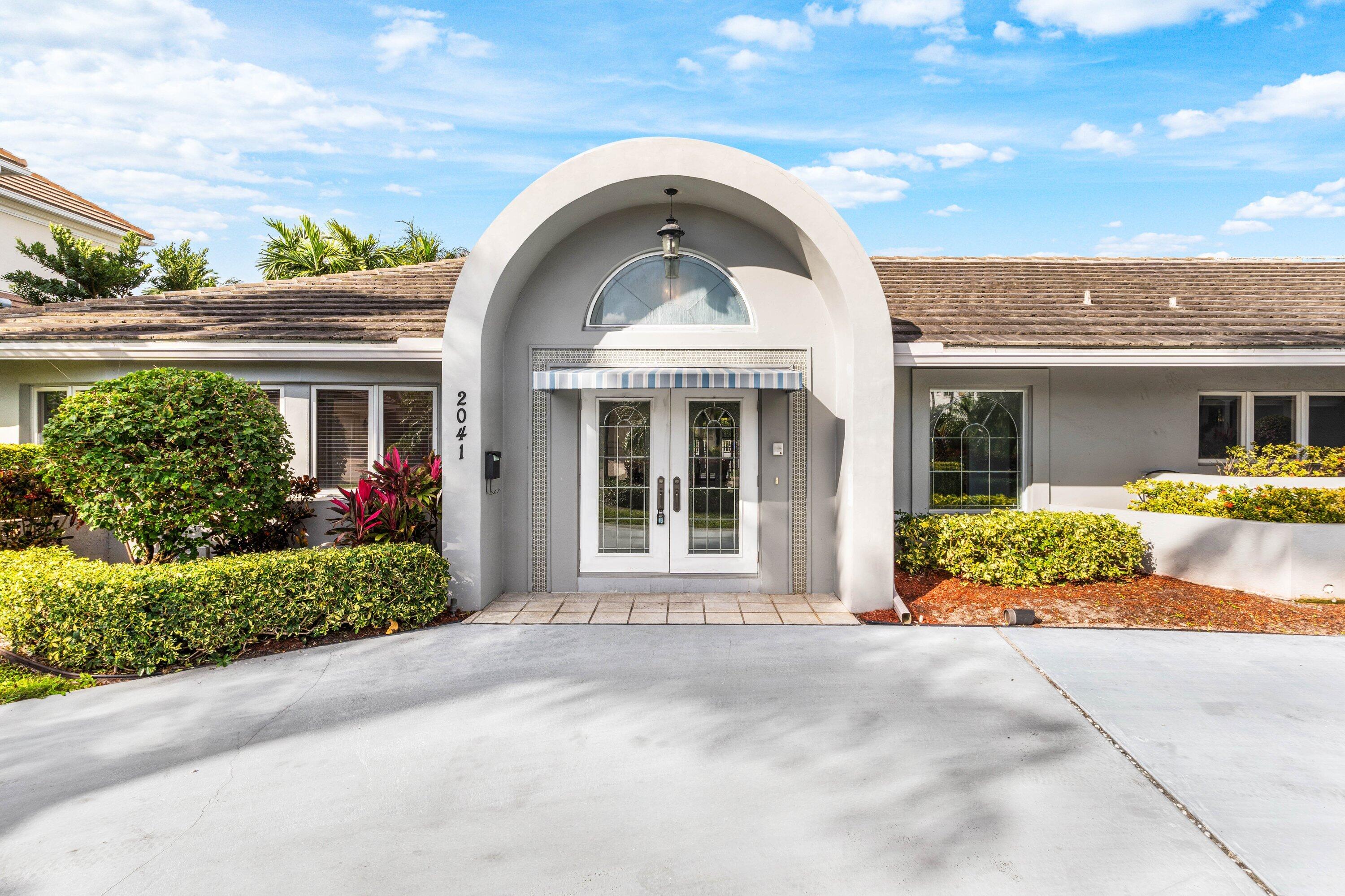 ROYAL PALM YACHT & COUNTR - Residential Lease