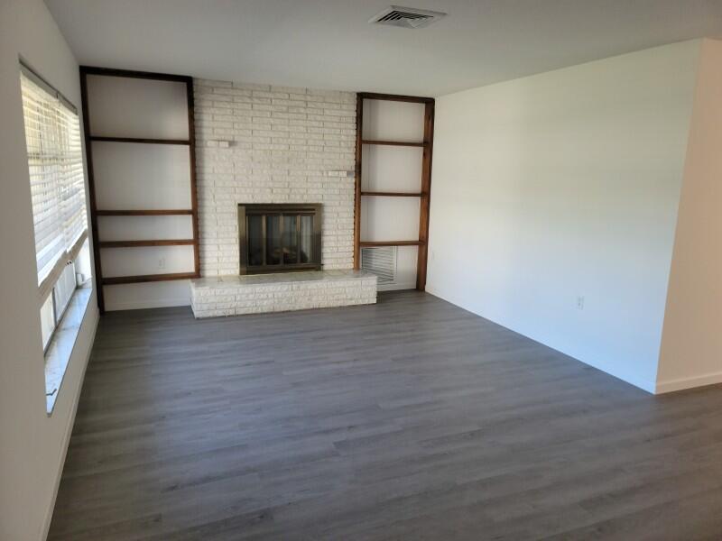 RIVER PARK UNIT 2 - Residential