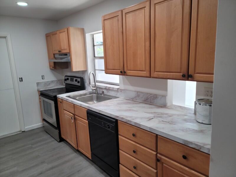 RIVER PARK UNIT 2 - Residential