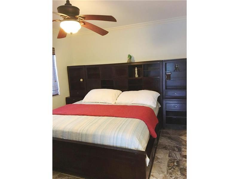 SHORELAND - Residential