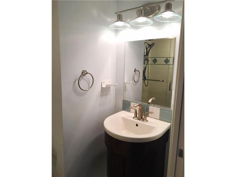 SHORELAND - Residential