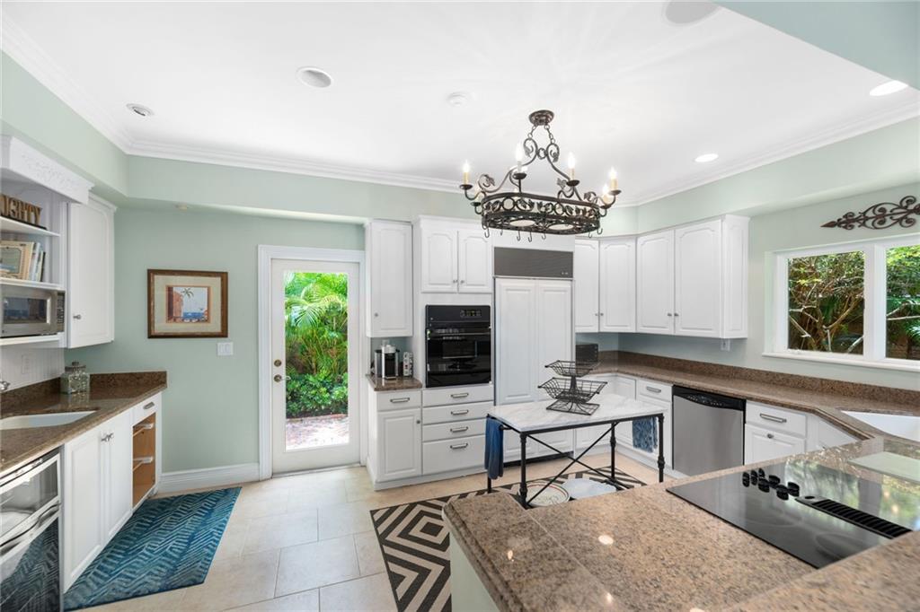 Las Olas Isles - Residential