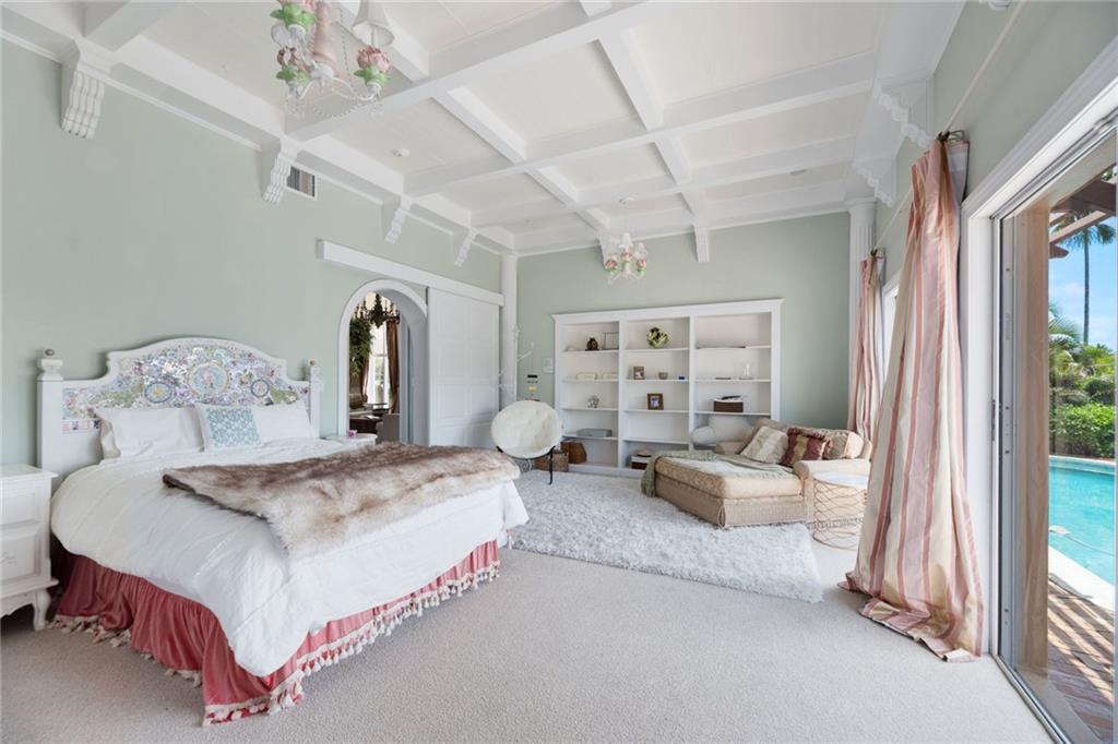 Las Olas Isles - Residential