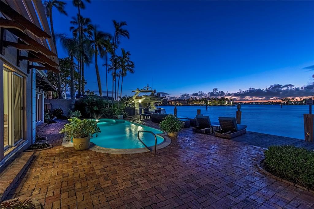 Las Olas Isles - Residential