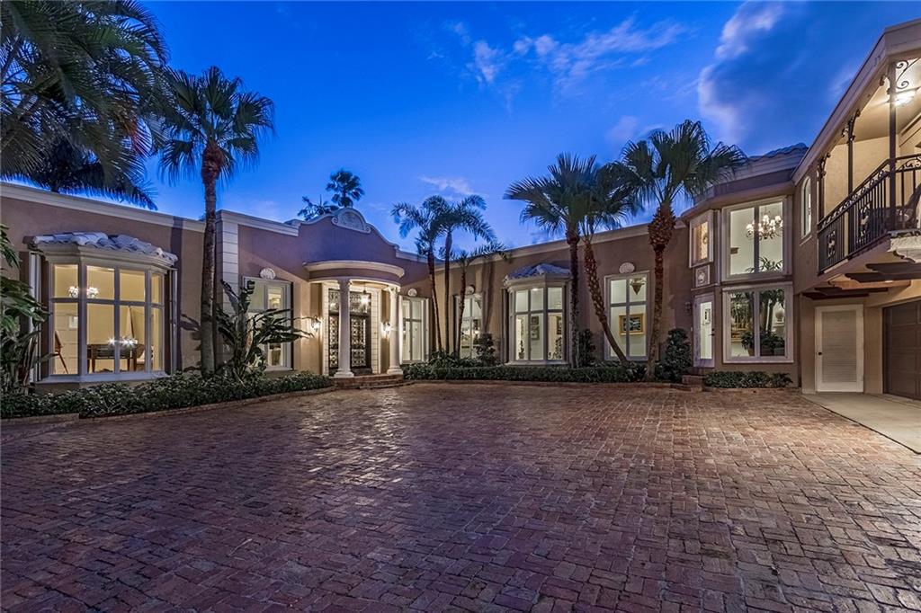 Las Olas Isles - Residential