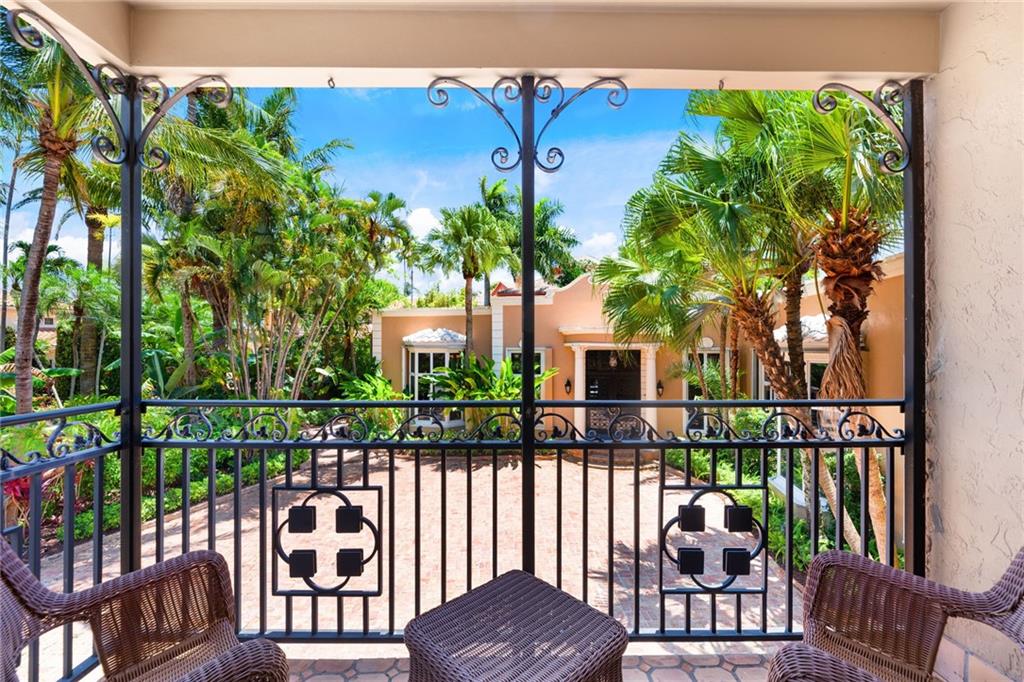 Las Olas Isles - Residential