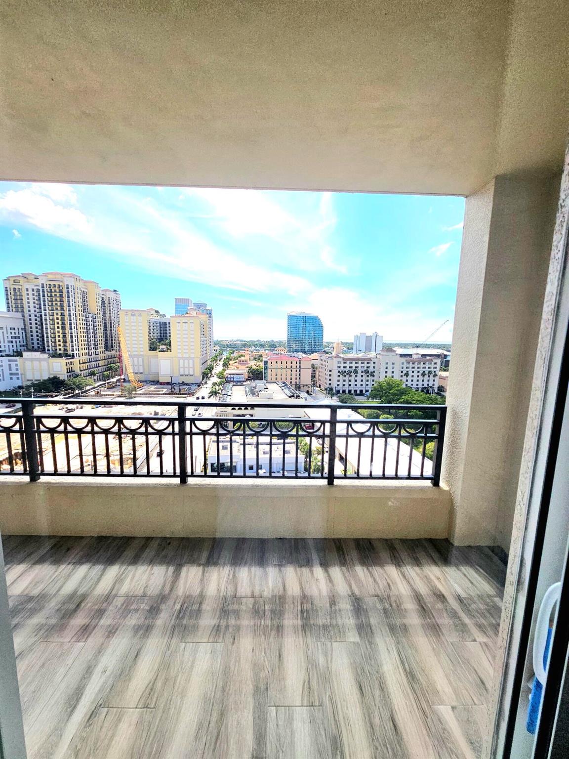 CITYPLACE SOUTH TOWER CONDO - Residential Lease