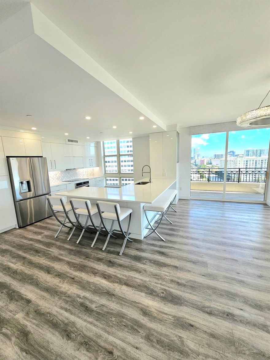 Stunning views of the Ocean and Intercoastal waterways from this NE corner 3/2 renovated condo in downtown WPB. Resort styled building amenities and a location that cant be surpassed. Walk 1 block to City Place restaurants, shopping, and nightlife. Appx 1.5 mile walk or Bike to the beach and Worth Ave.