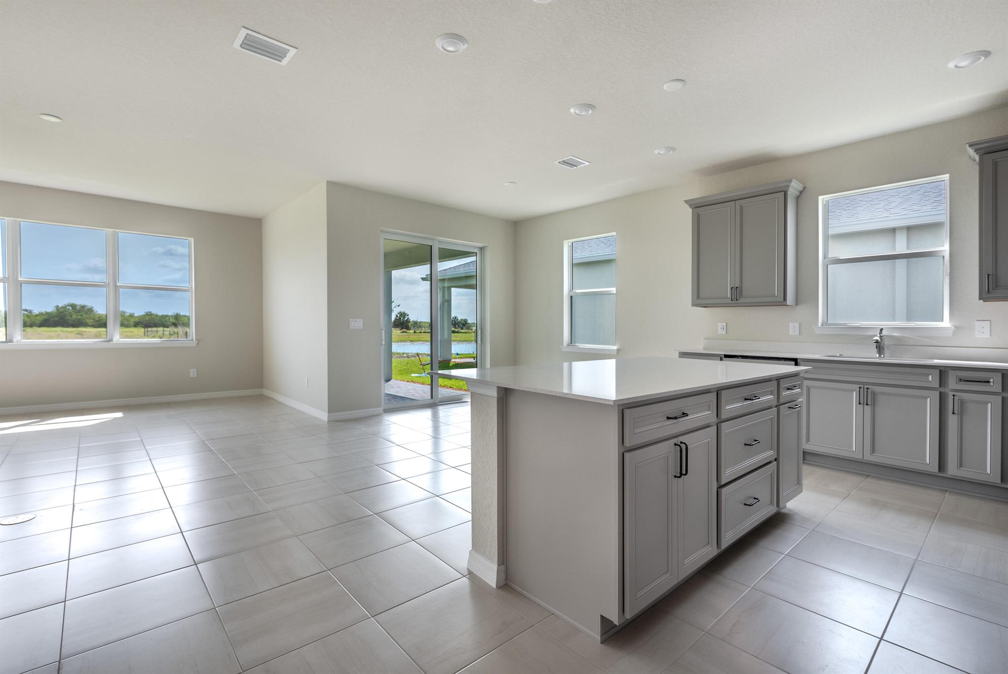 HERON PRESERVE AT TRADITI - Residential Lease