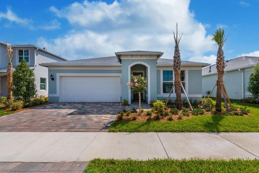 Spacious 4-Bedroom, 2-Baths Heron Preserve at Tradition. Features a modern kitchen with stainless steel appliances, elegant interiors, and a screened patio. Enjoy resort-style pool, plus cable, internet, and lawn care included in HOA. Located in a charming community with lakes and green spaces, and convenient access to dining, shopping, and I-95. Experience comfort, luxury, and community in this perfect rental!