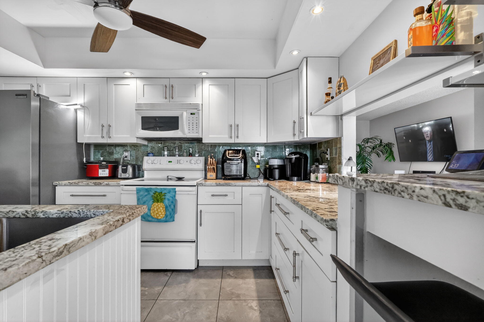 SUNFLOWER DELRAY - Residential Lease