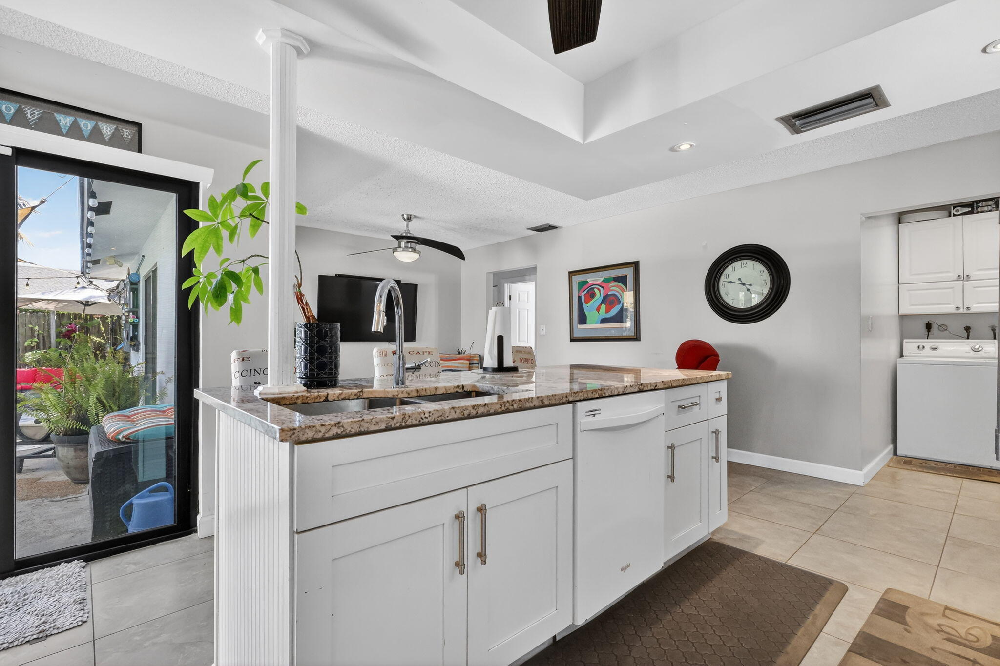 SUNFLOWER DELRAY - Residential Lease