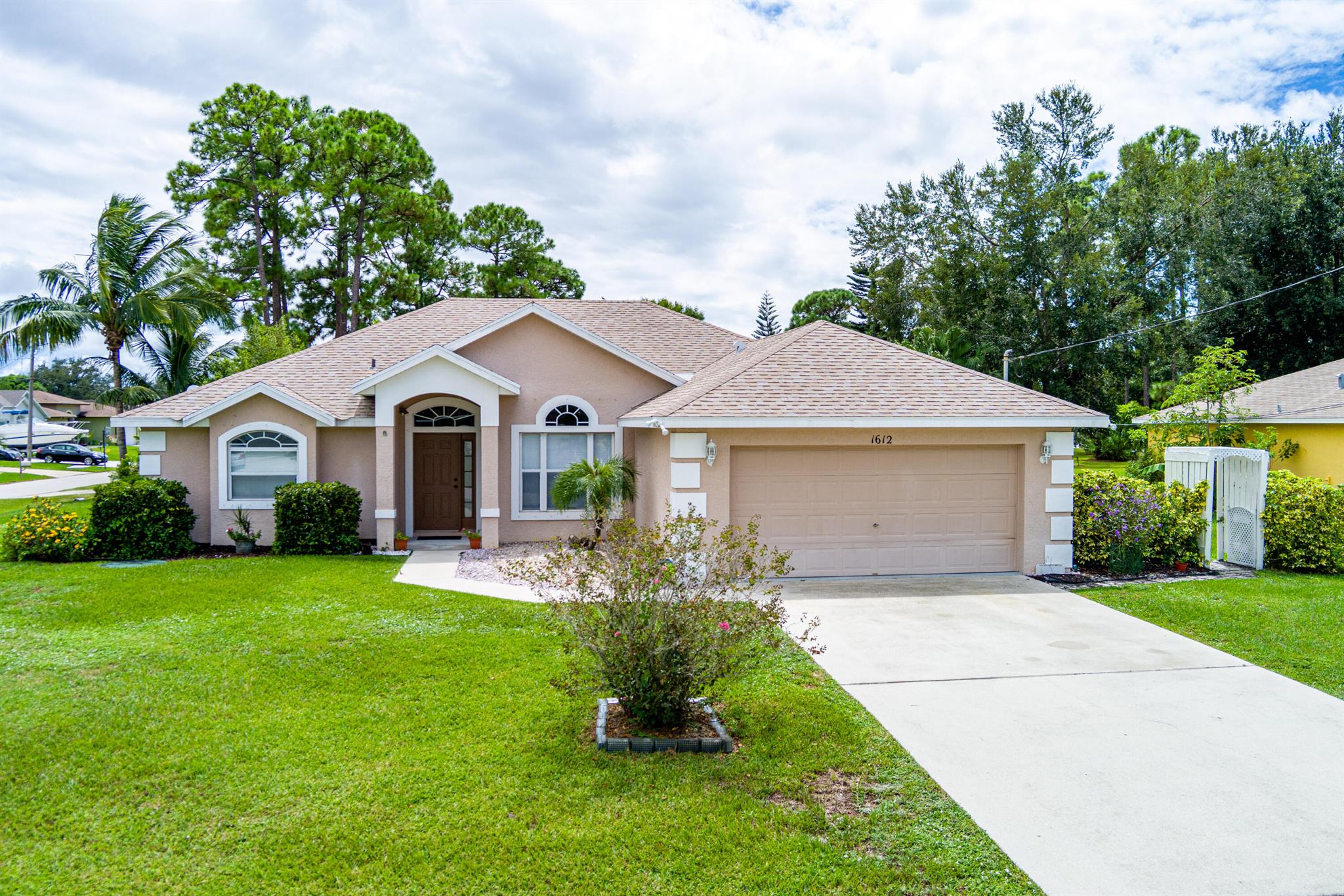 PORT ST LUCIE SECTION 19 - Residential