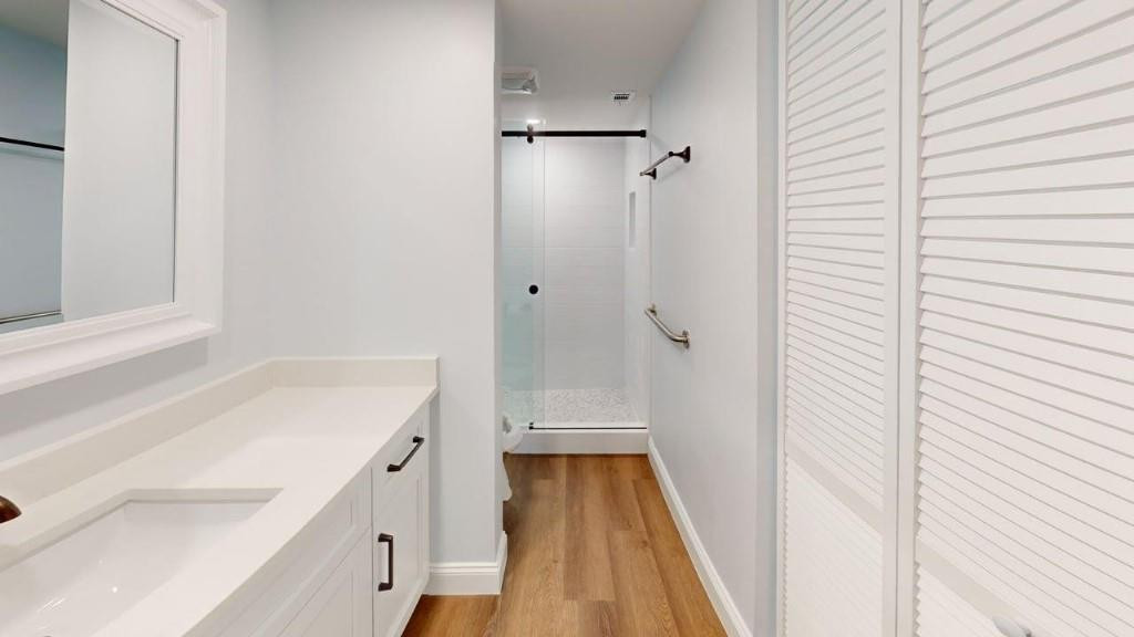 LINTON WOODS COND UNIT 20 - Residential