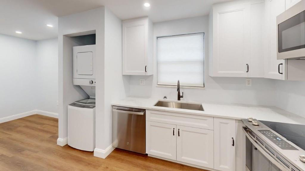 LINTON WOODS COND UNIT 20 - Residential