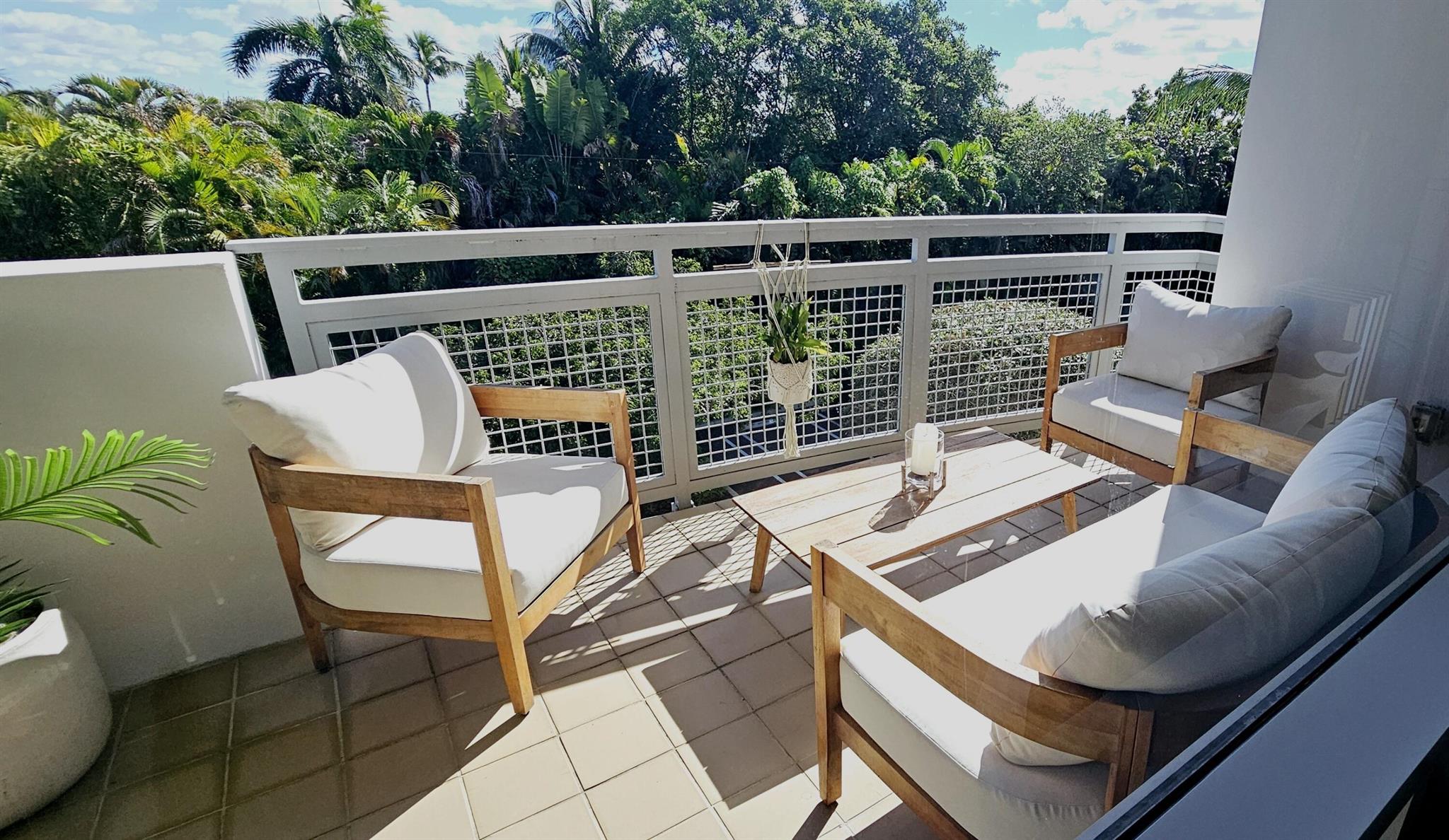 MERIDIAN DELRAY CONDO - Residential Lease