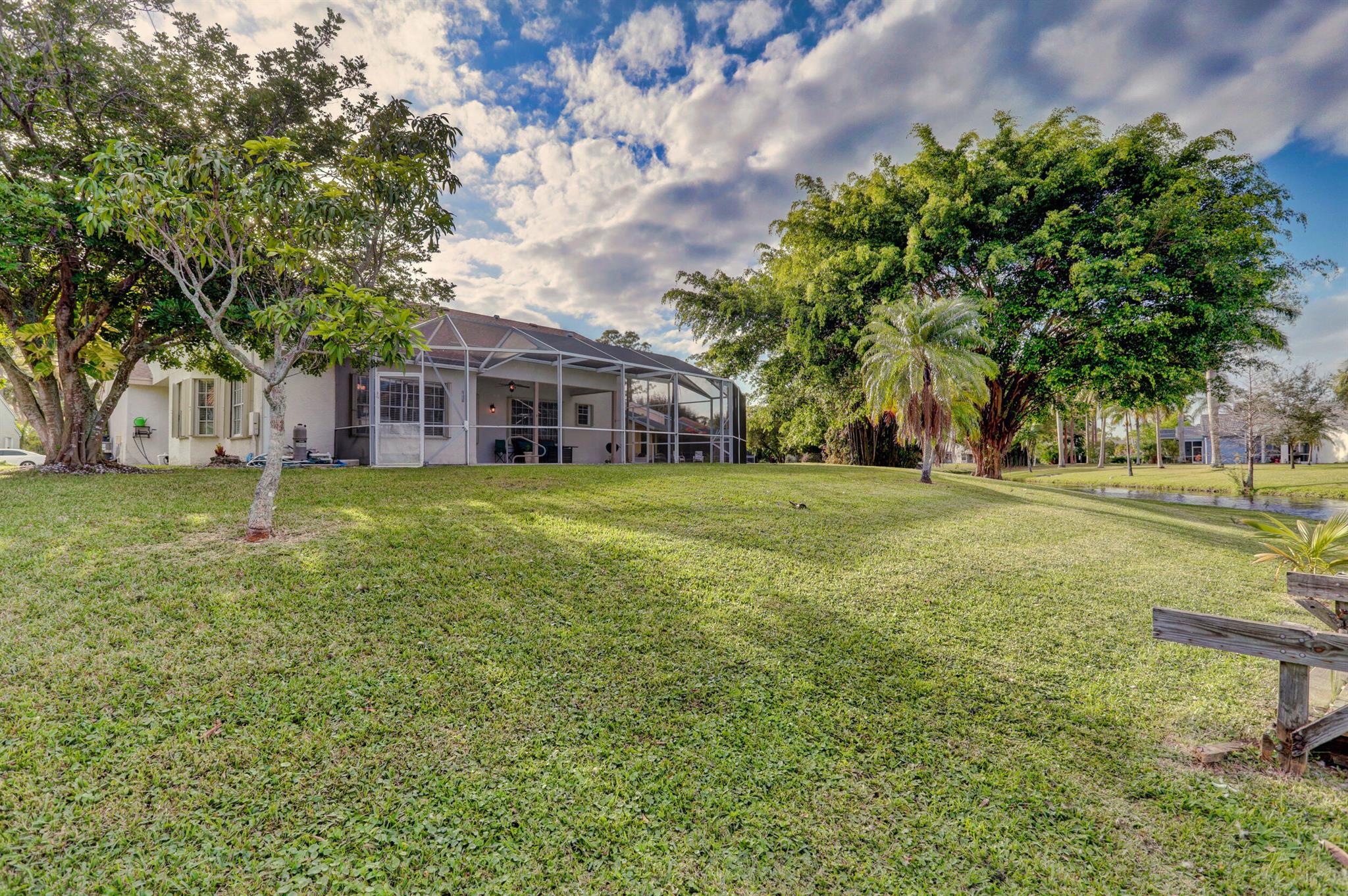 EMERALD FOREST - Residential