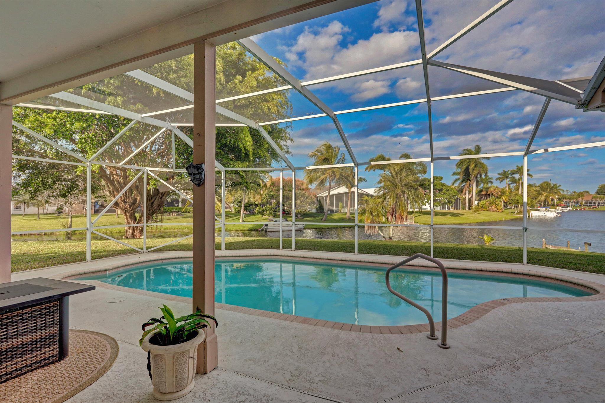 EMERALD FOREST - Residential