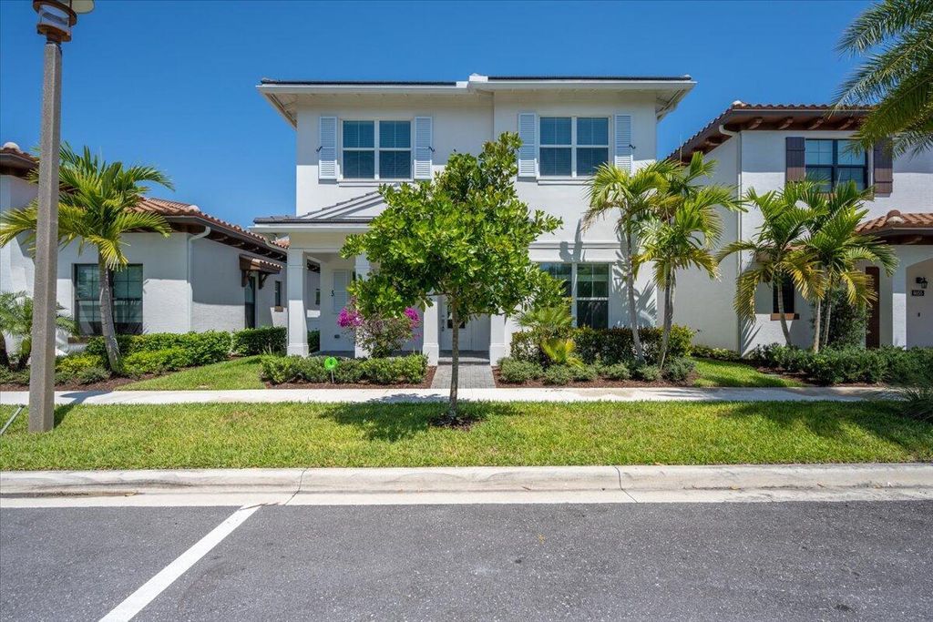 Photo of 8059 Hobbes Way, Palm Beach Gardens, FL 33418 (MLS # B26001786)