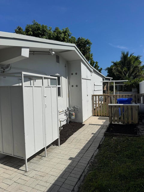 Tiny photo for 2560 NE 20th Street, Pompano Beach, FL 33062 (MLS # B26025734)
