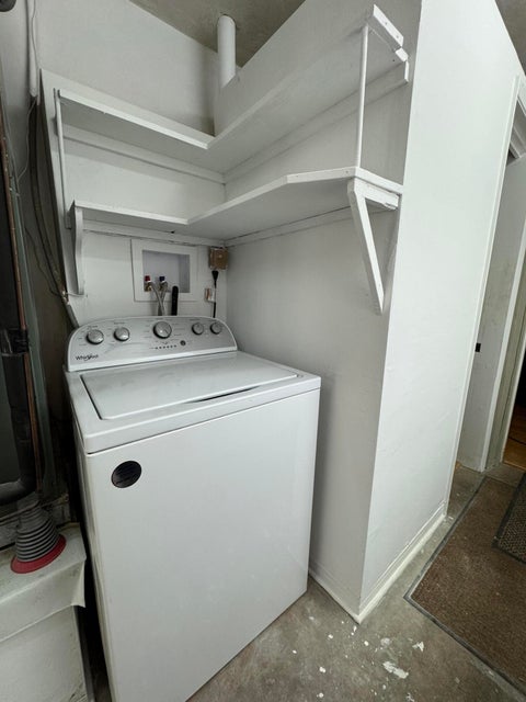Tiny photo for 2560 NE 20th Street, Pompano Beach, FL 33062 (MLS # B26025734)