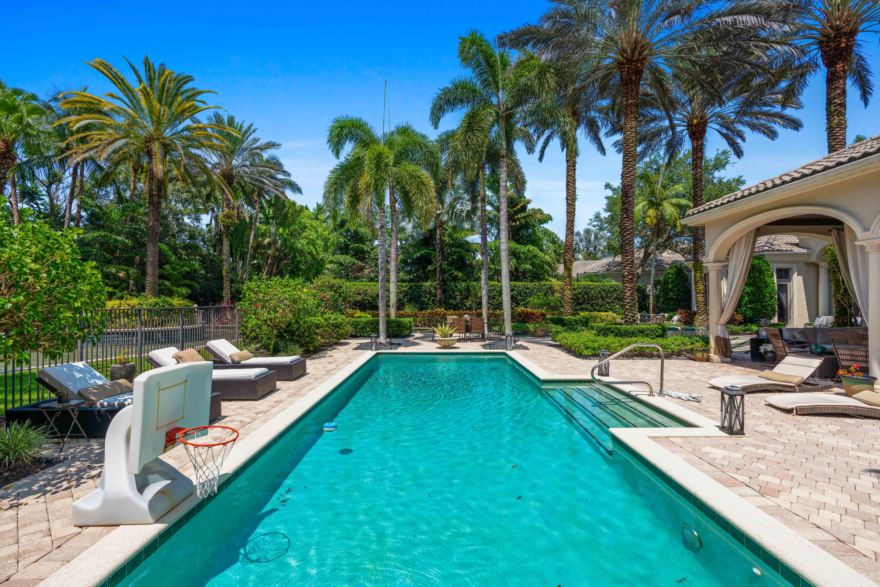 OLD PALM 4 - Residential