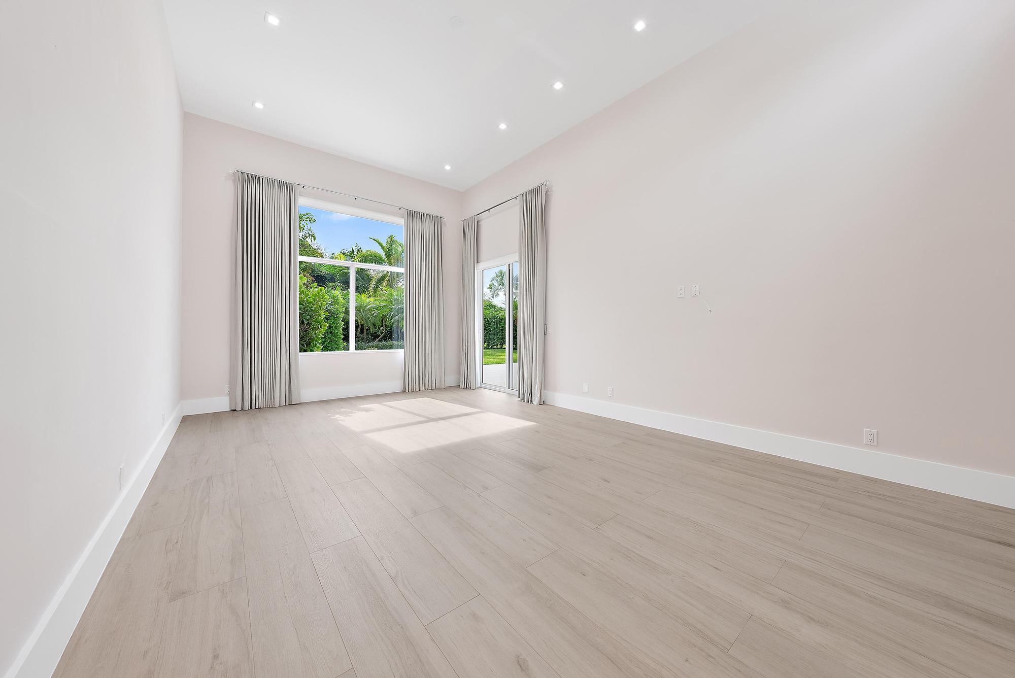 Admirals Cove - Residential