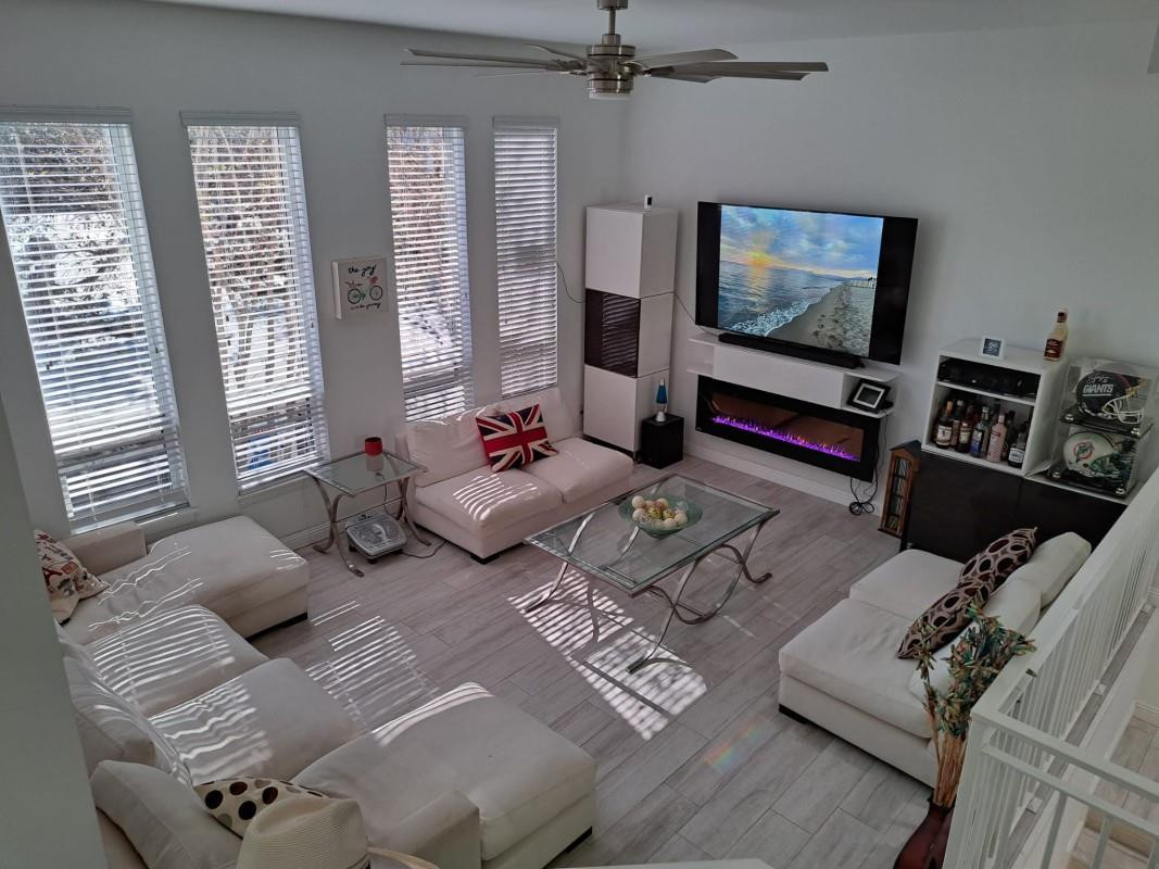 New Harbor Lofts - Residential