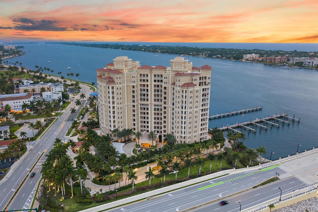 ONE WATERMARK PLACE OF THE PALM BEACHES CONDOMINIU - Residential