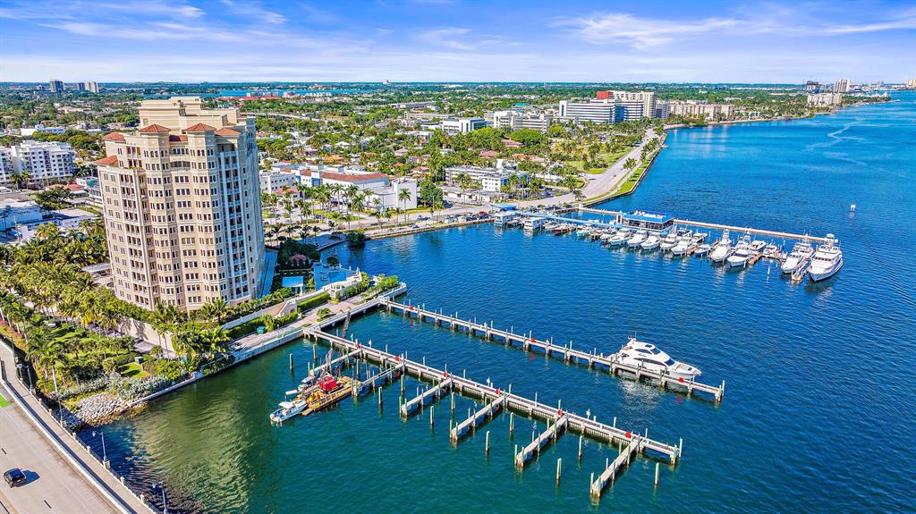 ONE WATERMARK PLACE OF THE PALM BEACHES CONDOMINIU - Residential