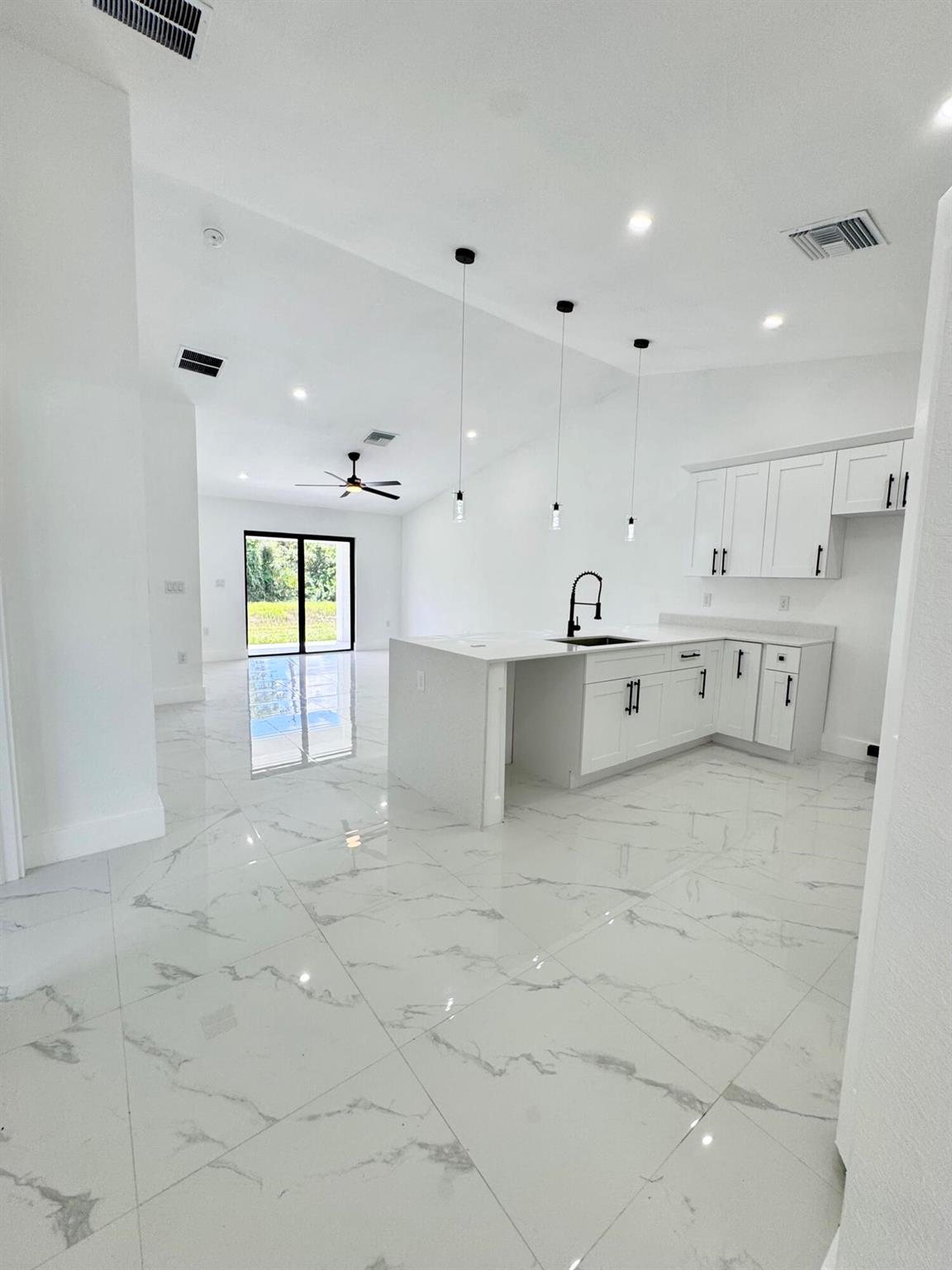 Lehigh Acres - Residential Lease