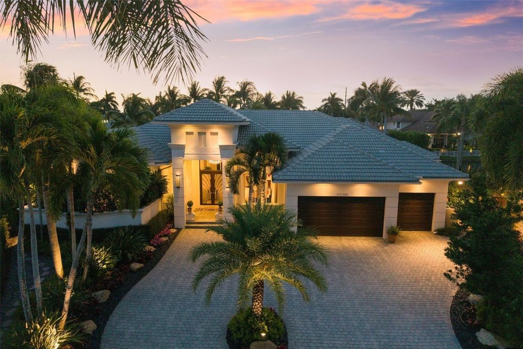 Photo of 11100 Hawks Vista Street, Plantation, FL 33324 (MLS # F10496626)