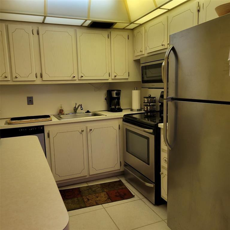 MARKHAM P CONDO - Residential Lease