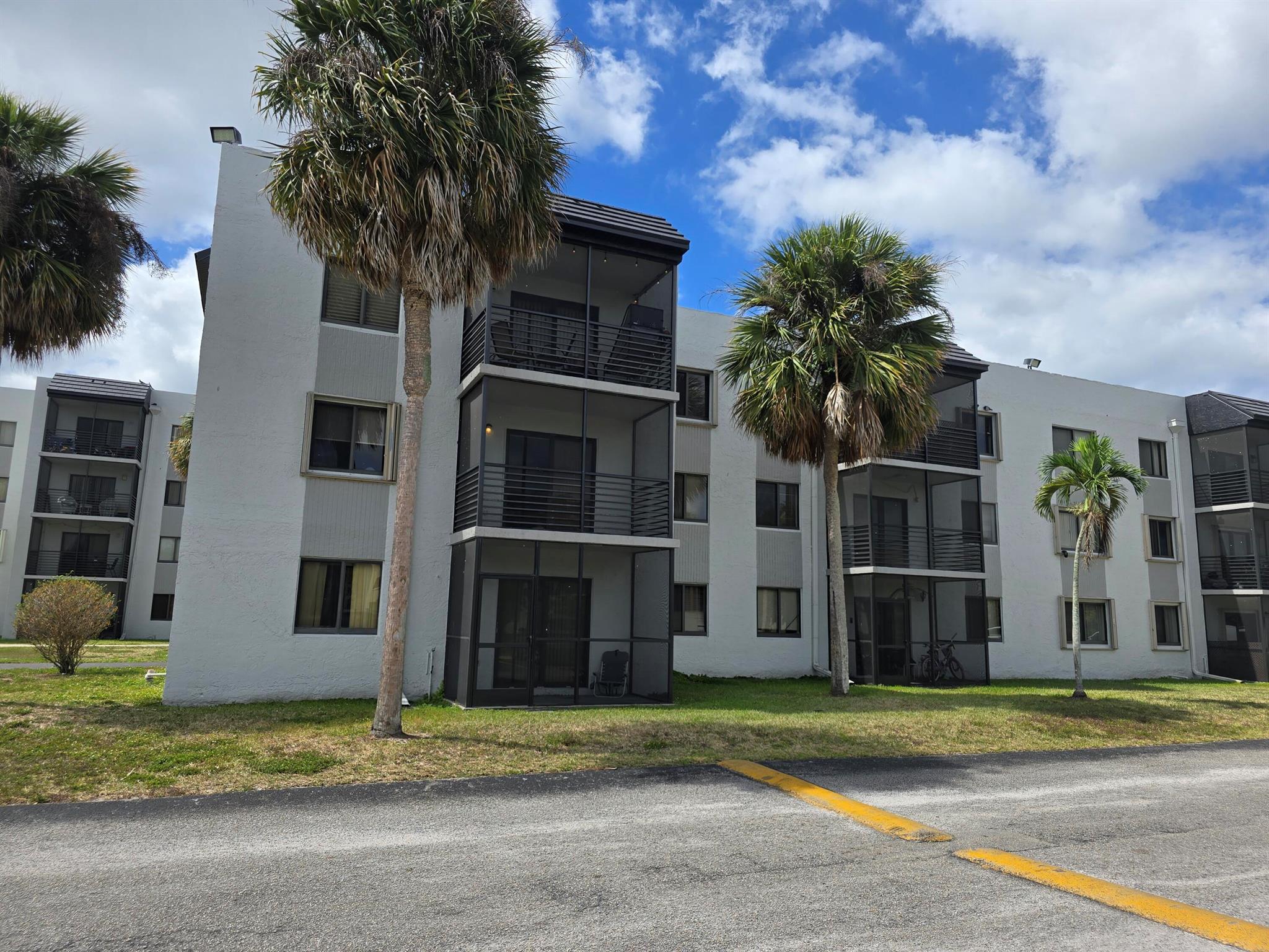 3710 N Pine Island Road 222