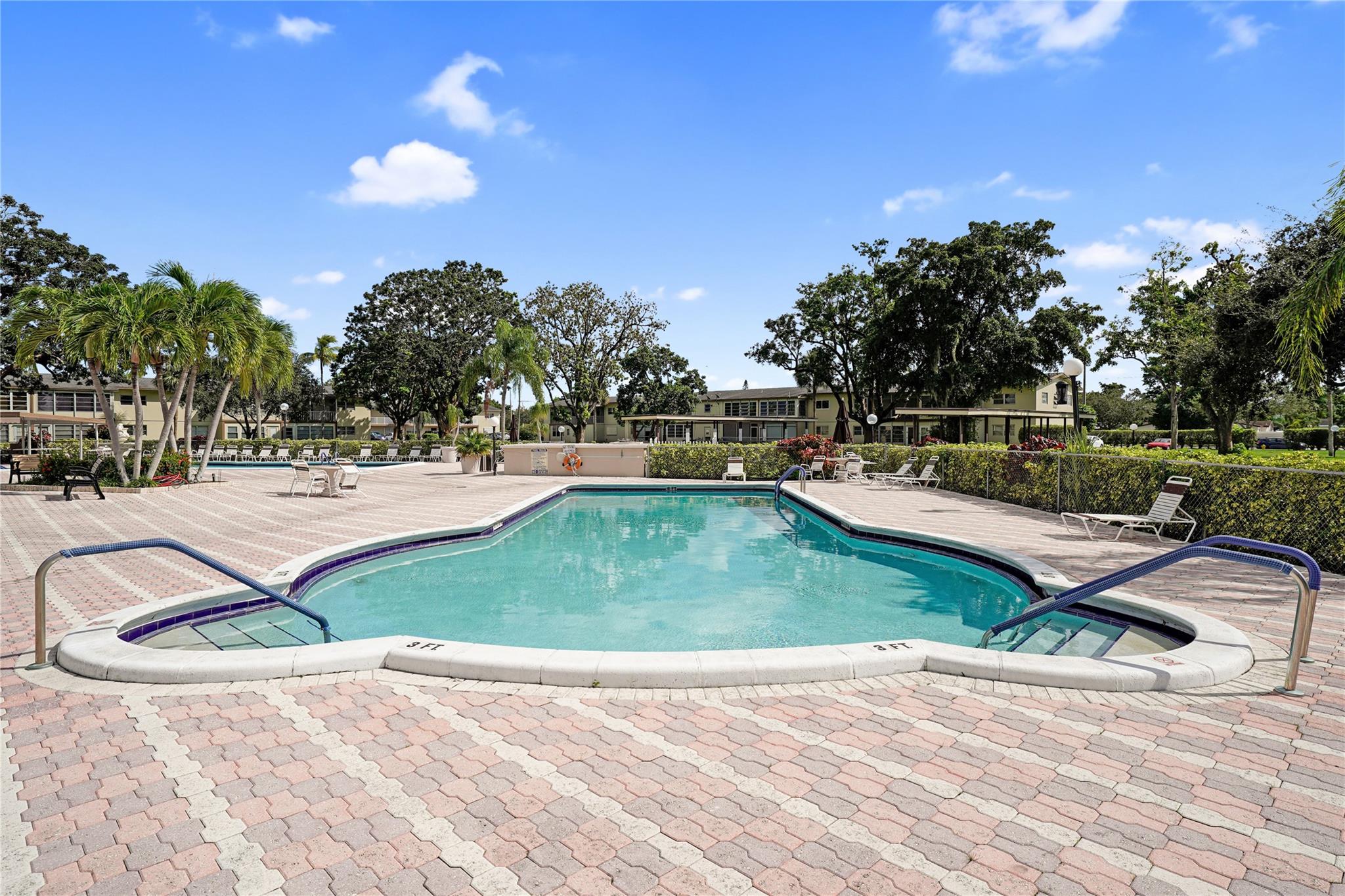 Oriole Gardens II - Residential