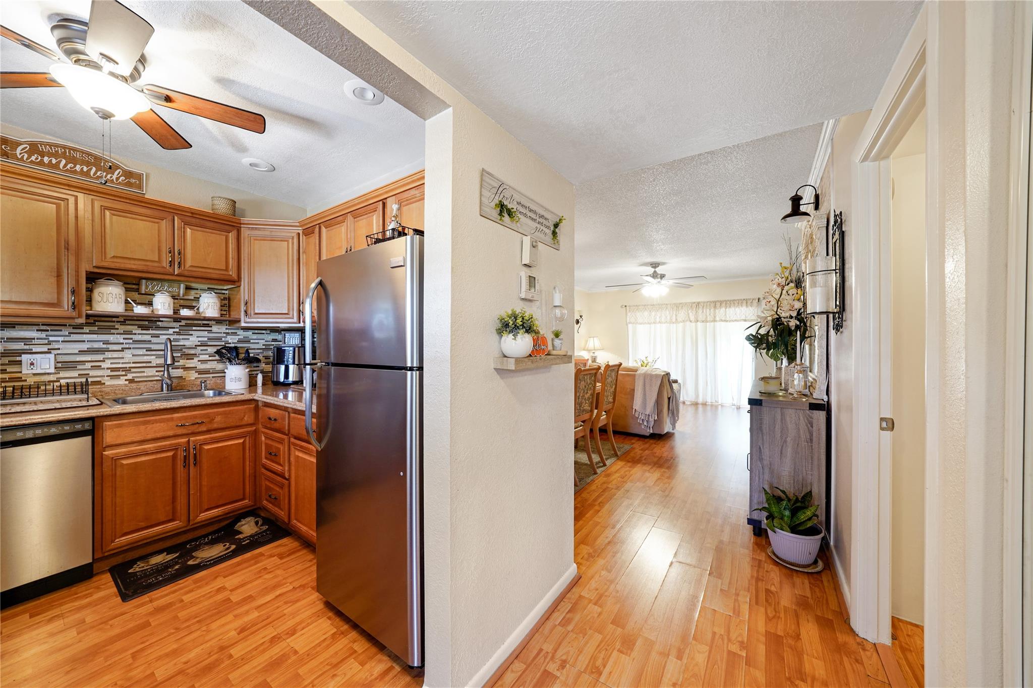 View photos, virtual tours, details... 551 NW 76th Ter 208