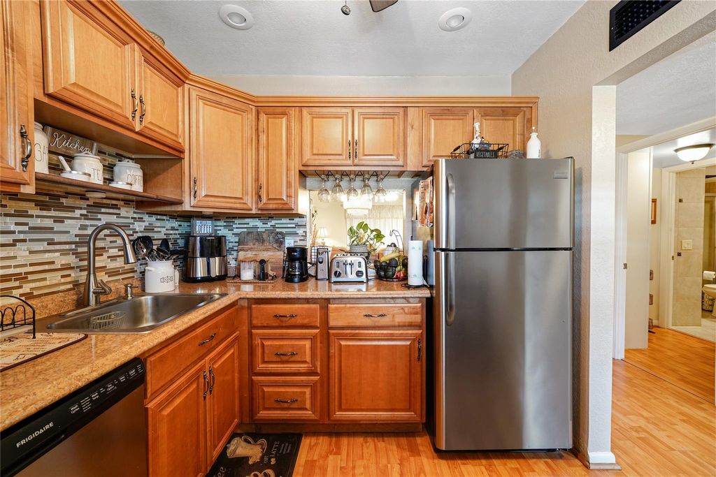 Photo of 551 NW 76th Ter #208, Margate, FL 33063 (MLS # F10532313)