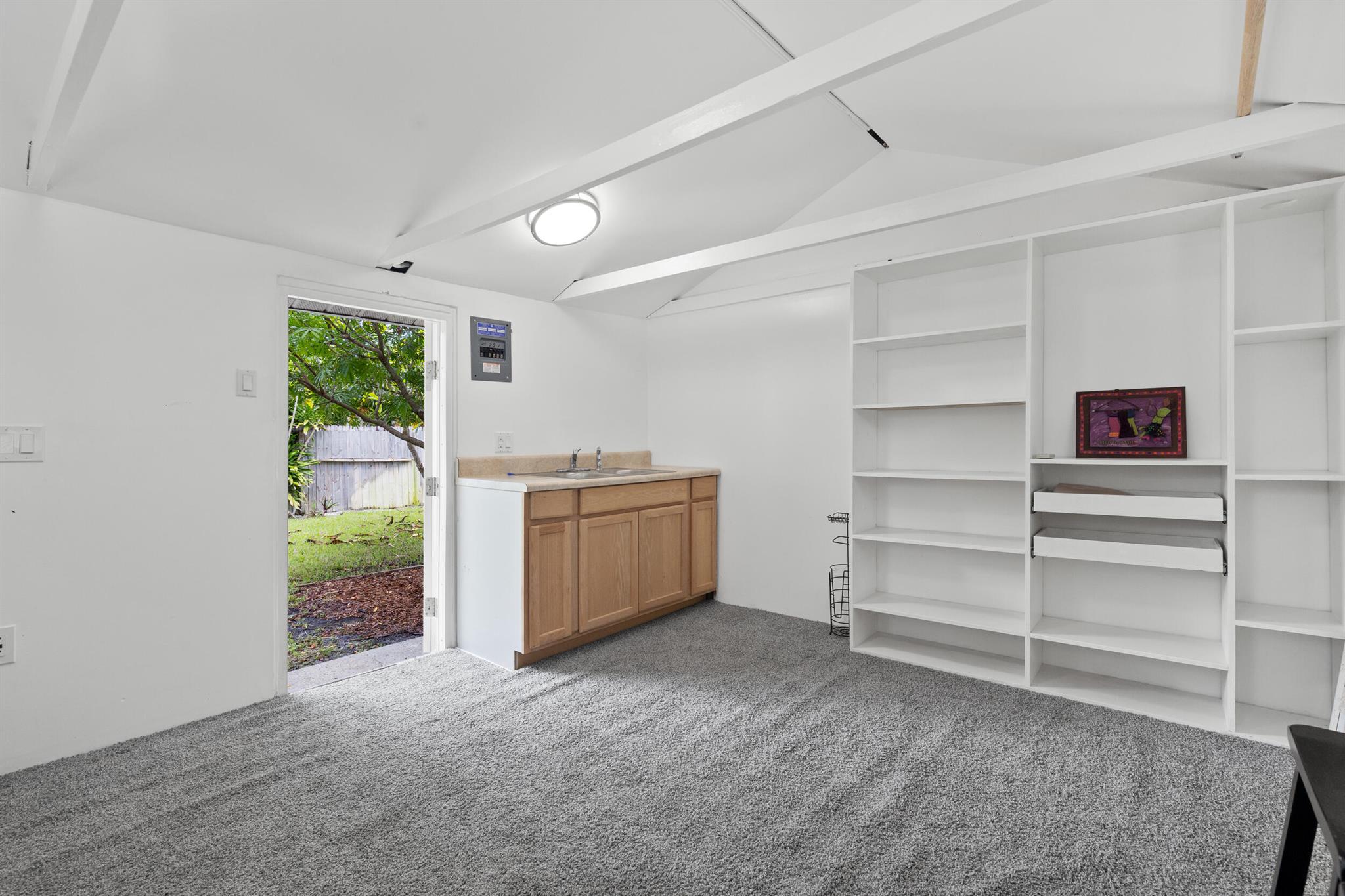 LAKE WORTH TOWN OF - Residential Lease